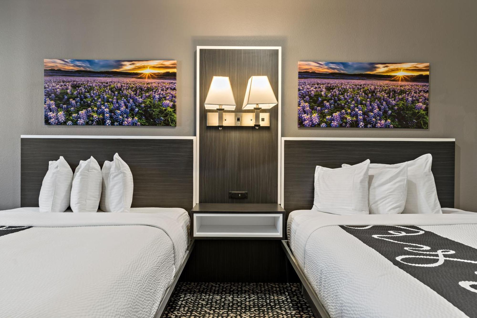 Paris Inn & Suites Екстер'єр фото