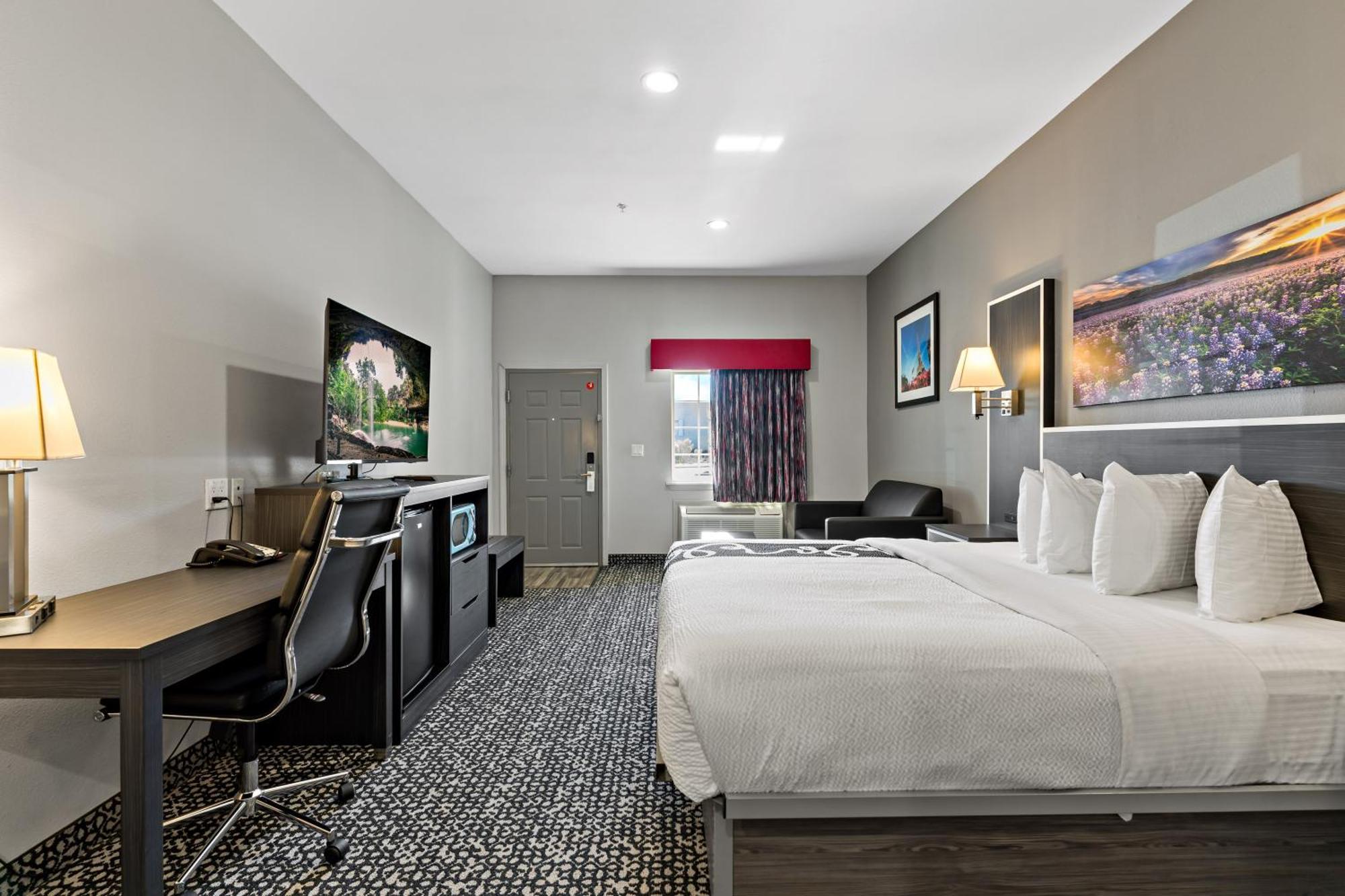 Paris Inn & Suites Екстер'єр фото